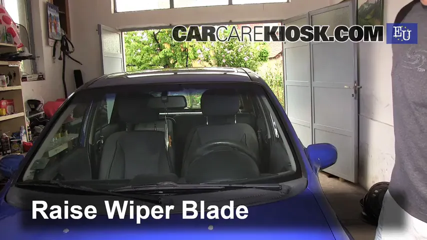 1998 Opel Corsa B II 1.0L 3 Cyl. Escobillas de limpiaparabrisas delantero Cambiar escobillas de limpiaparabrisas